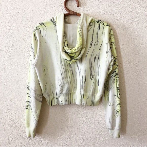 NWOT Cotton Citizen Milan Cropped Hoodie in Marble Print S - Picture 3 of 4